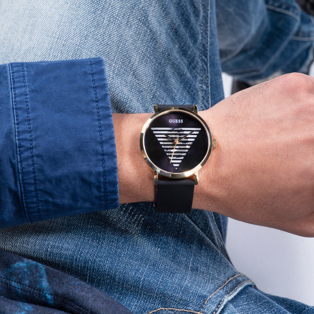 Guess smartwatch sales for men